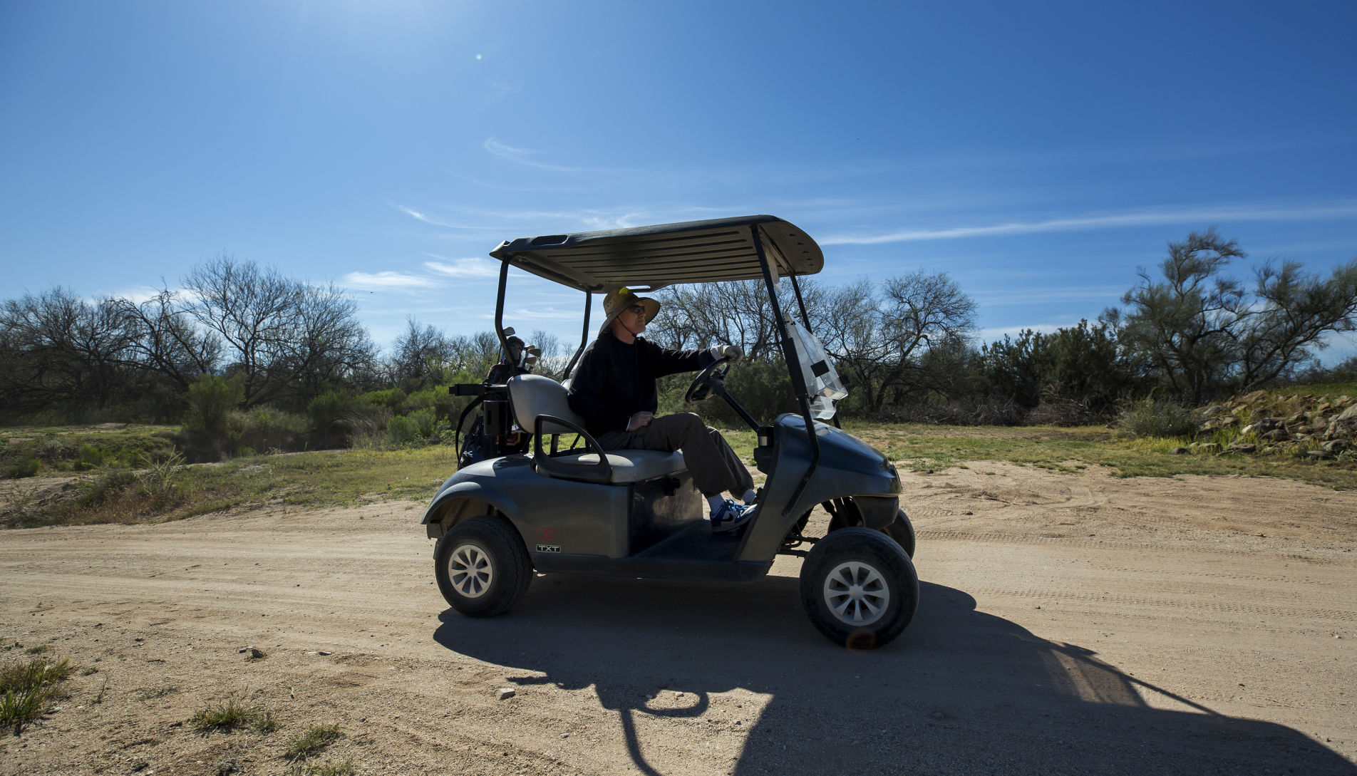 041020-spt-cv golf-p10.JPG